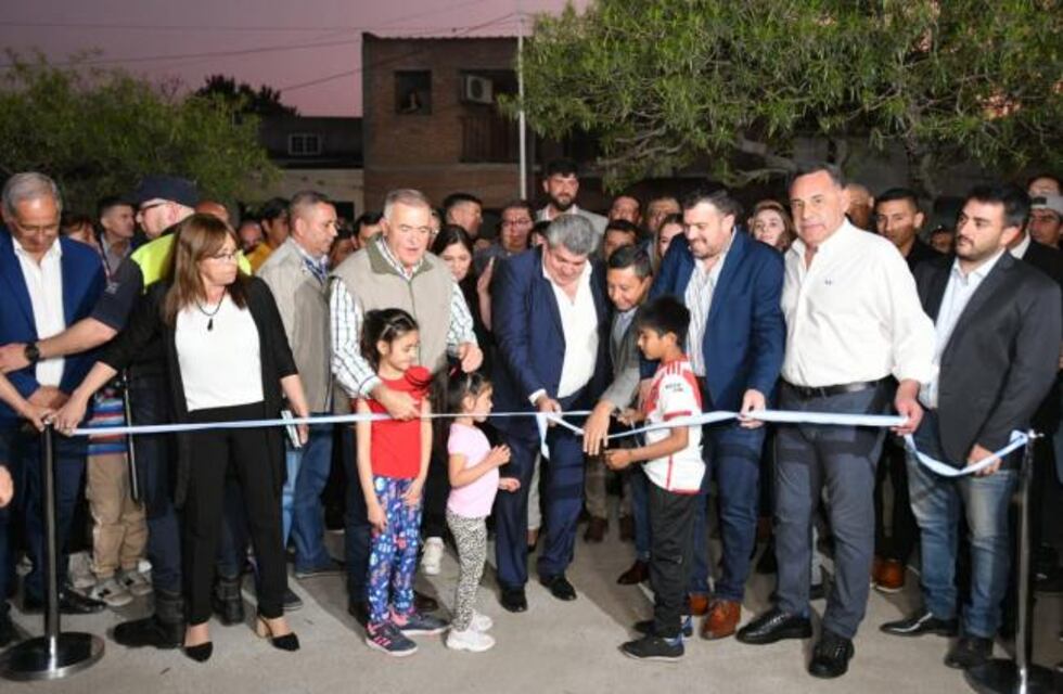 Jaldo inauguró importantes obras en Monteros