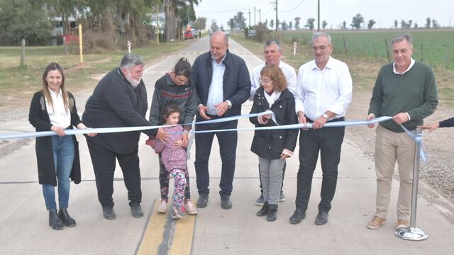 Perotti inauguró un nuevo tramo de la repavimentación de la Ruta 70