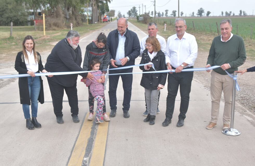 El Gobernador inauguró la repavimentación de la Ruta provincial Nº 70