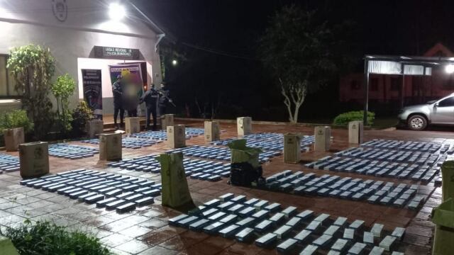 Incautación de contrabando de cigarrillos extranjeros en Eldorado.