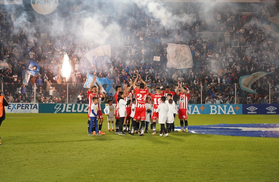 Videos: Instituto, del reclamo por un penal al grito de gol que se ahogó al final