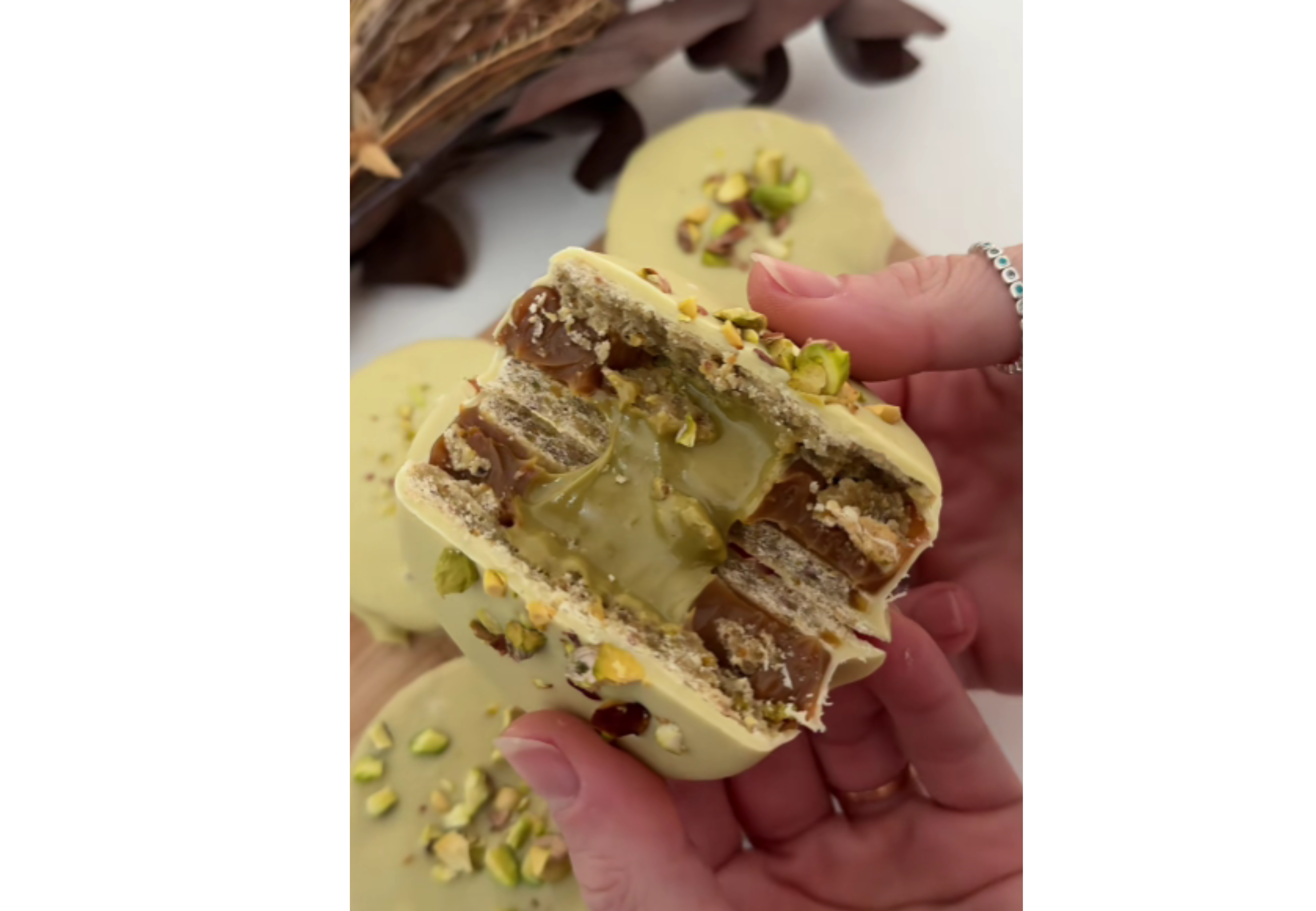 Así queda el alfajor por dentro.