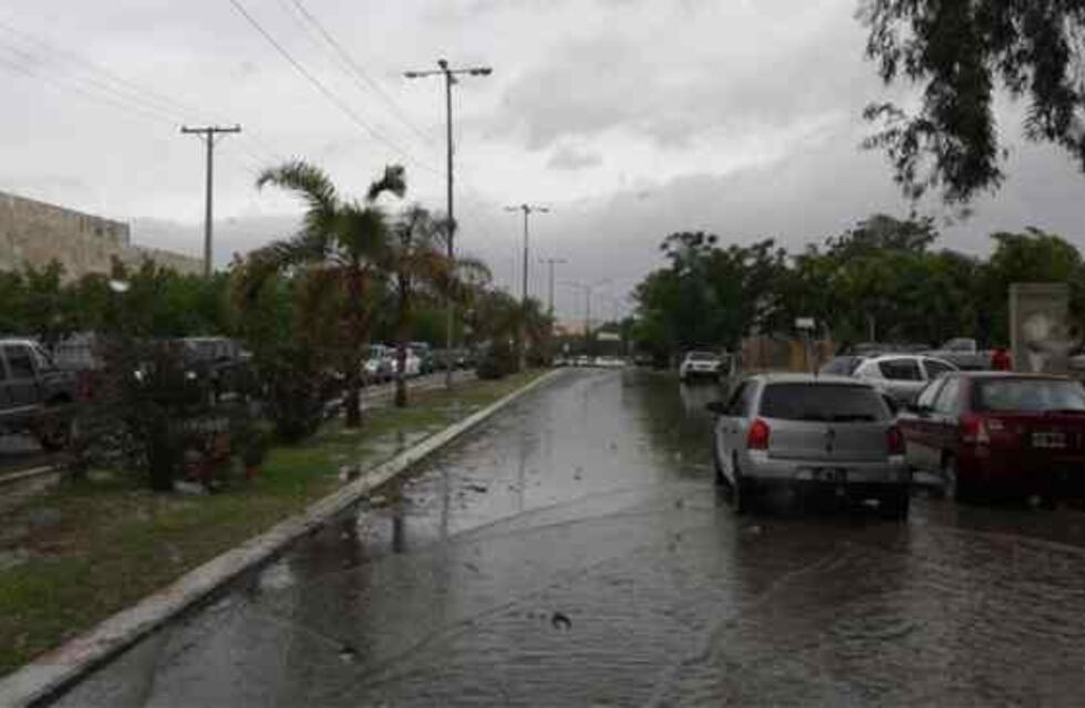 Rige un alerta por fuertes lluvias y caída de granizo en San Juan
