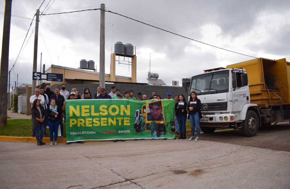 Municipales brindaron un reconocimiento a un recolector de residuos fallecido