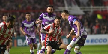 Instituto y Villa Dálmine, en Alta Córdoba, por la fecha 31 de la Primera Nacional. (Facundo Luque / La Voz)