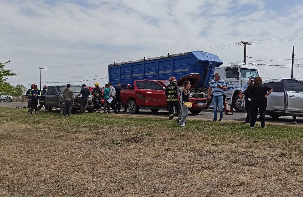 Caos en el tránsito, la historia que se repite en Arroyito cada fin de semana largo