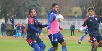 Godoy Cruz se enfrentó a Unión de Santa Fe en el último amistoso de la pretemporada.