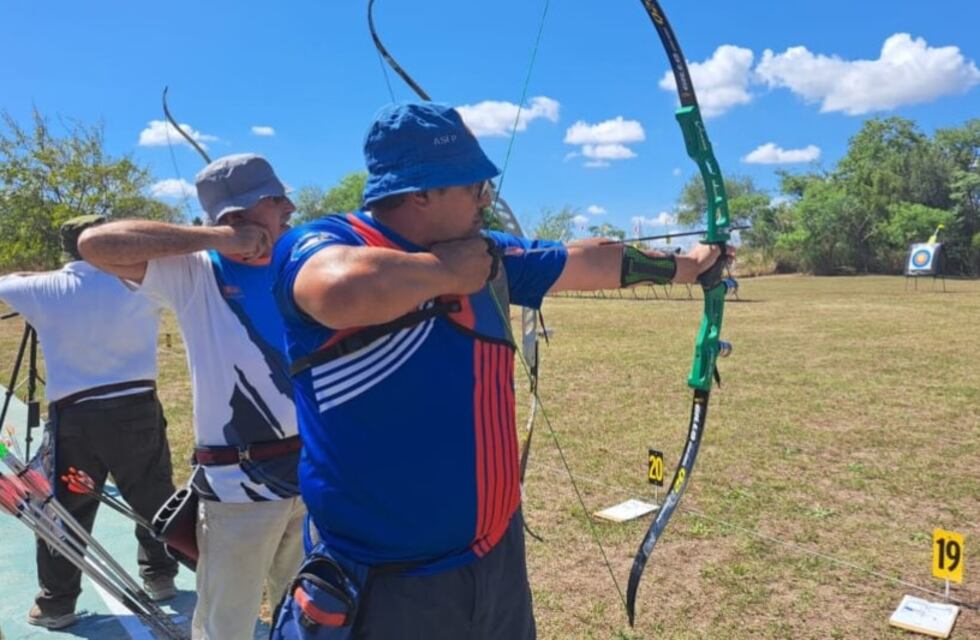 Podios para Franco Andrés Ríos, Damián Jaime y Carlos Leal de Arroyito en dos torneos de arquería