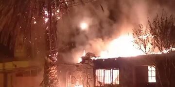 Pérdidas totales por un incendio en Punta Alta.