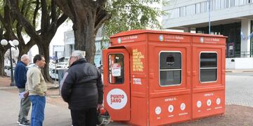 Siguen los controles en el Punto Sano de la Plaza 25 de Mayo