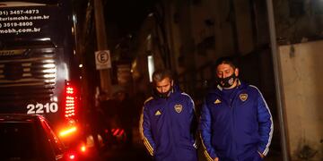La delegación de Boca Juniors pasó la madrugada en la comisaría de Belo Horizonte, con ocho integrantes imputados tras los incidentes post partido ante Atlético Mineiro.
