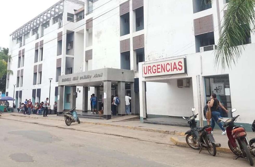 Por el fuerte temporal en Salta, se cayó parte del techo de un hospital
