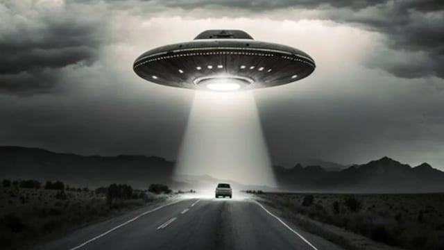 Unos trabajadores de Epec fueron "teletransportados" por ovnis.