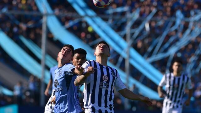 Belgrano y Talleres, en un disputado y entretenido clásico en Alberdi (Ramiro Pereyra / La Voz).