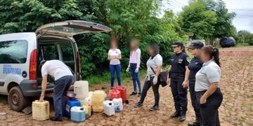 Incautan combustible de contrabando en una vivienda de Puerto Iguazú.