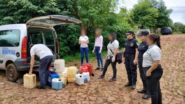 Incautan combustible de contrabando en una vivienda de Puerto Iguazú.