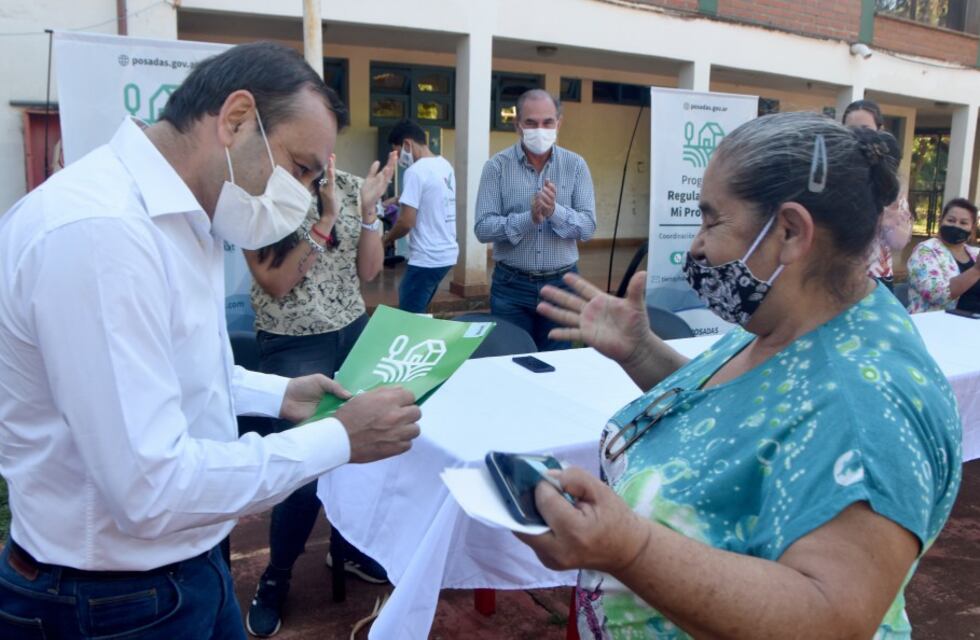Entregaron 48 permisos de ocupación de tierras a vecinos del barrio Prosol I