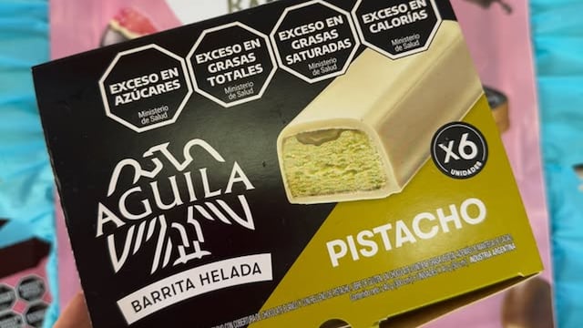 Águila lanzó una barrita helada de pistacho.