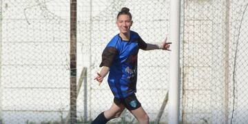 Sofía Mattos anotó 4 goles en la goleada 7 a 3 de Puerto a Libertad. (Foto: Círculo Central - Futbol Femenino Bahía Blanca).