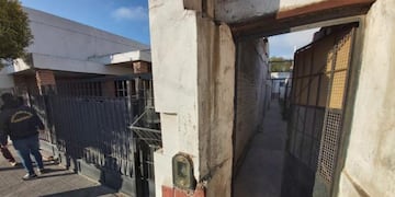 Ingreso al domicilio donde se cometió el crimen. (El Doce)