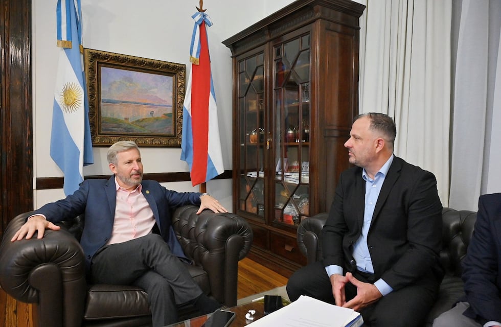 Reunión clave entre el gobernador Frigerio y el intendente de Pueblo Belgrano