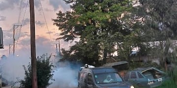 Operativos de fumigación contra el dengue en barrios de la ciudad de Córdoba.