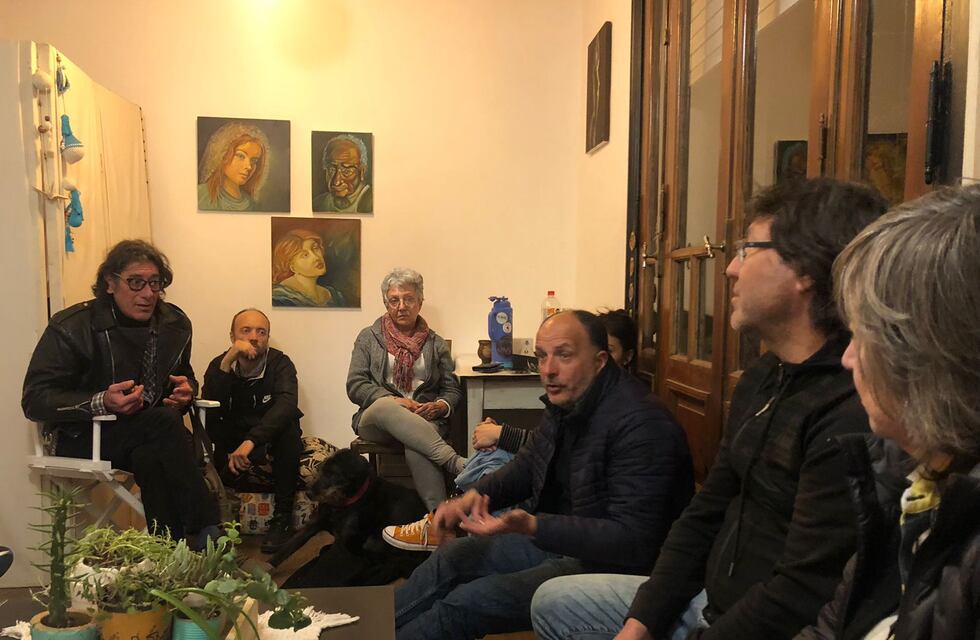 Garate se reunió con artistas plásticos locales