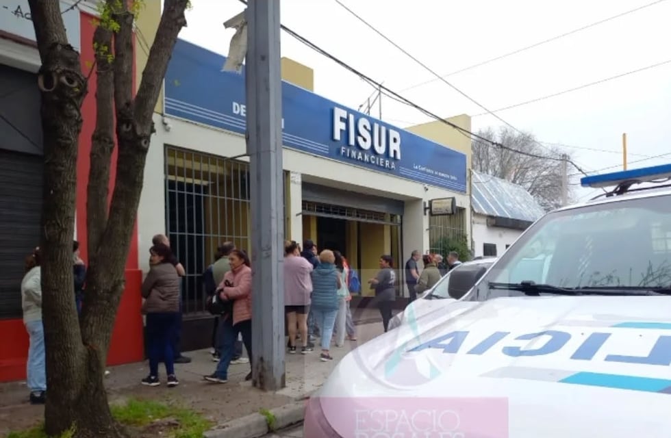 Inversores y ahorristas se presentaron en una financiera