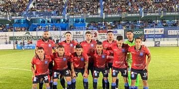 Estudiantes perdió y se despidió de un torneo para el olvido (Tommy Fragueiro / La Voz).