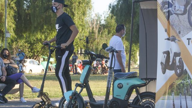 Se desarrolló en en el Parque de la Familia y participaron dos iniciativas de energía eléctrica para el cuidado del medio ambiente.