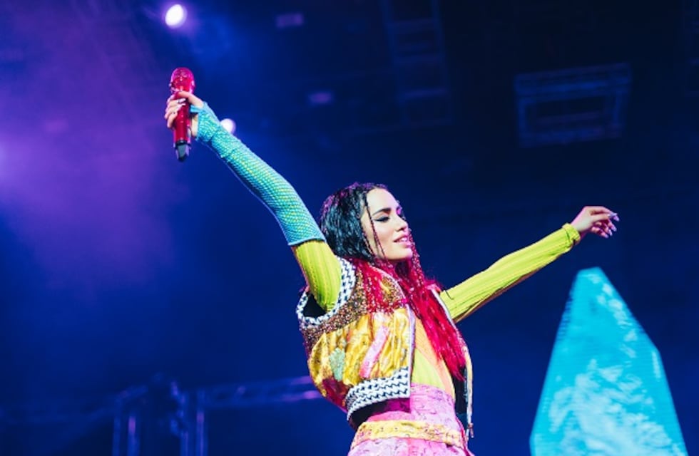 Lali comenzó su gira nacional con un show en el Luna Park