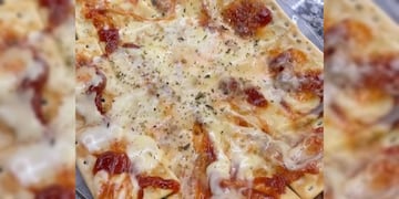Inventó la gallepizza y se volvió viral en TikTok: “No me va a tragar la pobreza”.