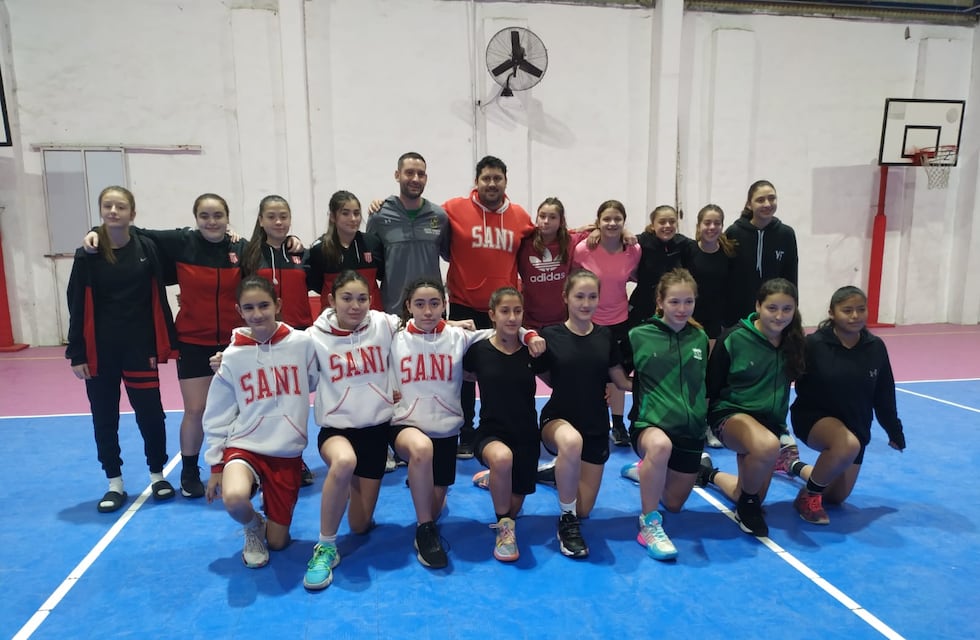 Cultural de Arroyito aporta integrantes al U14 Femenino y Masculino y entrenadores a la Selección de Básquet