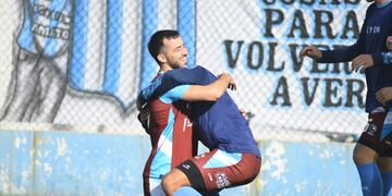 Racing de Nueva Italia modificó el horario del domingo para no pisarse con la Selección (José Gabriel Hernández).
