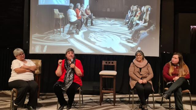 Por primera vez en la provincia se reprodujo “Terre de Feu”- Patrimonio histórico audiovisual indígena