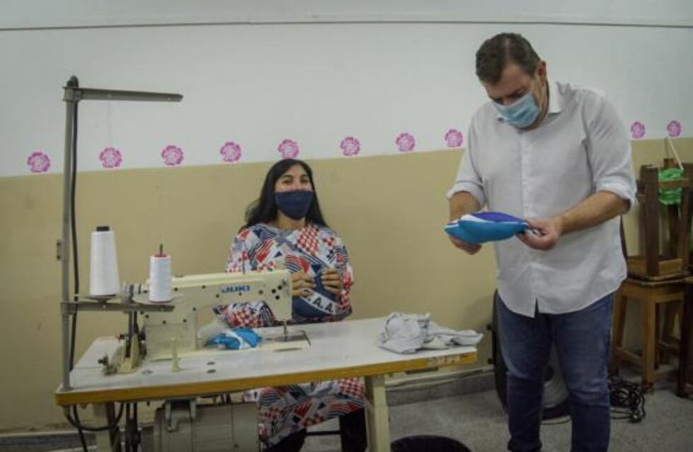 Docentes y estudiantes confeccionaron juguetes para jardines de infantes municipales