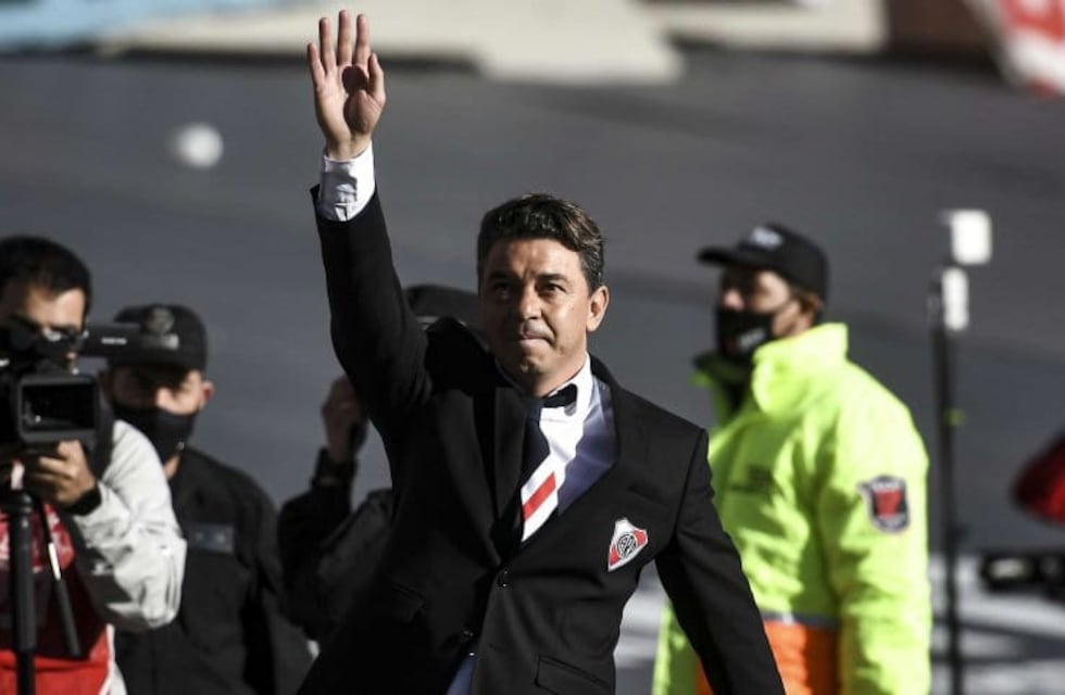 Rodolfo D’Onofrio pagó una fortuna para quedarse con una corbata que usó Marcelo Gallardo en un partido de River
