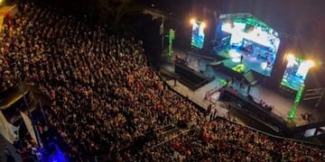 La Fiesta del Litoral ilumina el Anfiteatro Manuel Antonio Ramírez de Posadas su 54° edición.