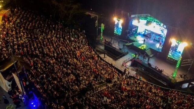 La Fiesta del Litoral ilumina el Anfiteatro Manuel Antonio Ramírez de Posadas su 54° edición.