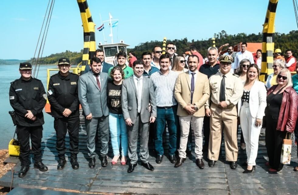 Histórico reencuentro fluvial: se reactivó la ruta directa entre Eldorado y Mayor Otaño tras 7 años