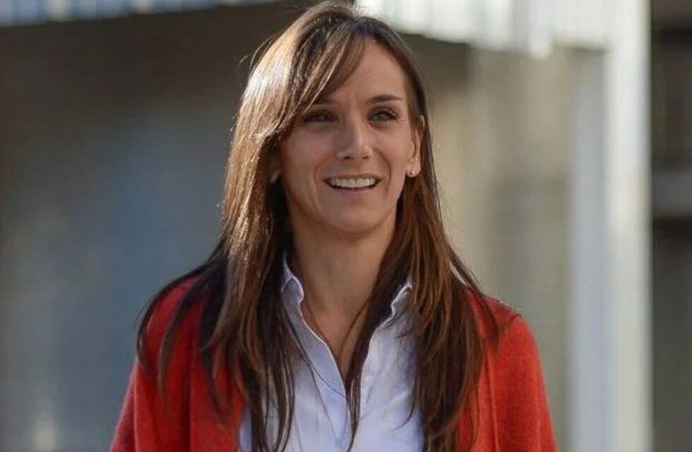 El look comfy en tonos tierra que eligió Malena Galmarini para ir a votar