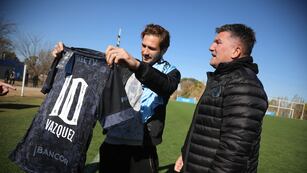Qué pasará con el deseo de Franco "Mudo" Vázquez, quien manifestó querer volver a Belgrano. (Prensa Belgrano)