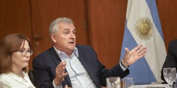 Los gobernadores de la Mesa del Litio "tenemos una agenda enfocada específicamente en el agregado de valor y la consecuente generación de trabajo", subrayó Morales.