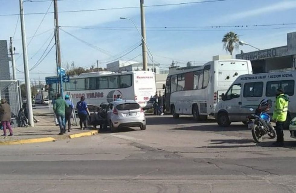 Villa Nueva: murió atropellado después de bajar del colectivo