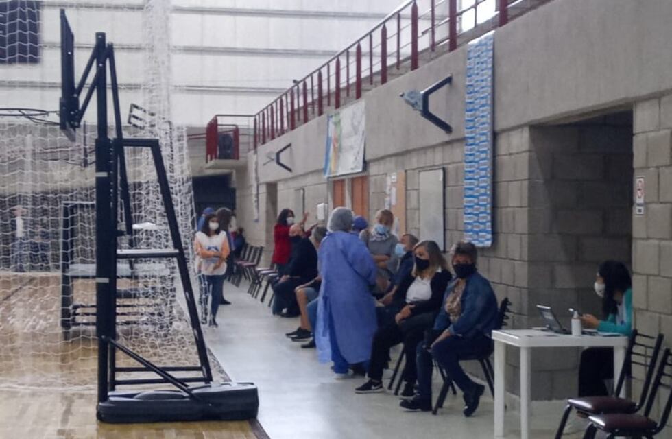 Sánchez: “En Tres Arroyos se inscribieron 26. 410 personas y se han aplicado 16.268 dosis”