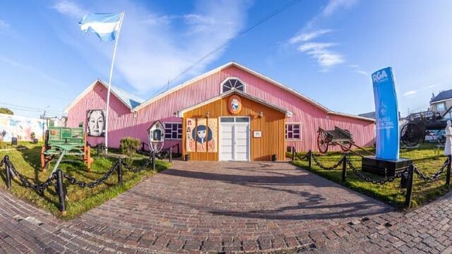 La directora del Museo de Arte Moderno de Buenos Aires visitó el “Virginia Choquintel” y elogió sus instalaciones