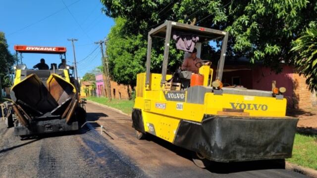 Ejecutan una serie obras viales en Puerto Iguazú.