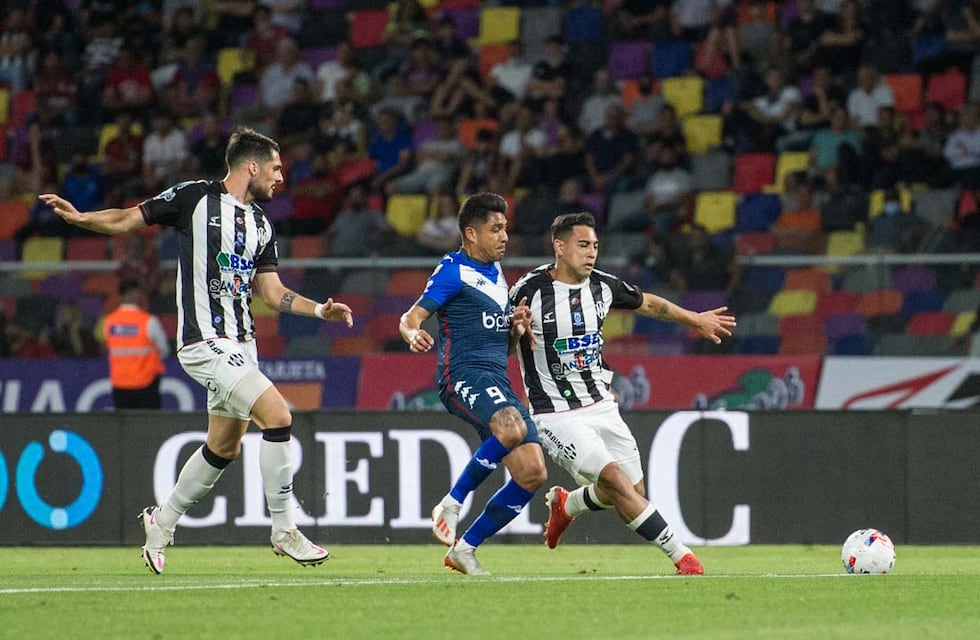 Copa Argentina 2024: Santa Fe espera a Vélez y Central Córdoba con 420 policías