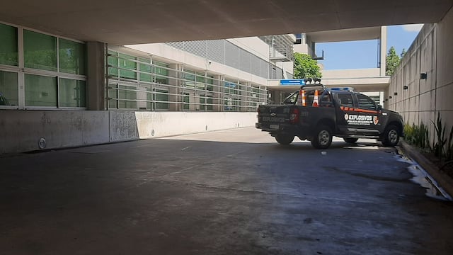 Brigada de Explosivos en el Heca por amenaza de bomba (@everarnoldo)