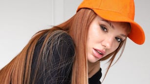 La Joaqui bailó con un top underboob y sin corpiño y casi muestra todo